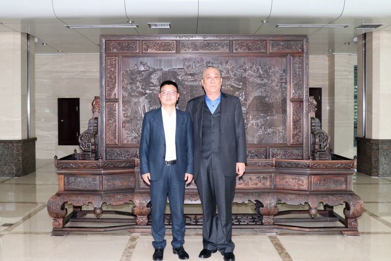 携手共赢！河南1929cc党委书记崔培军与德胜集团董事长周平进行洽谈