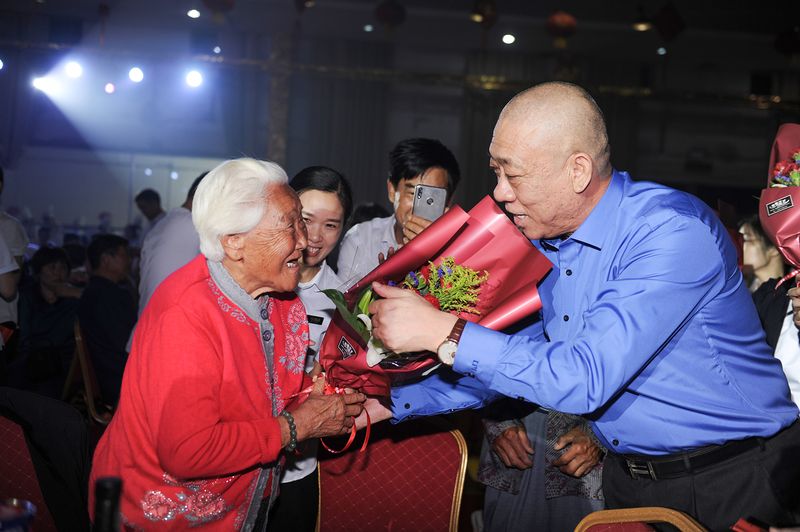 时光啊，请你不要中伤她