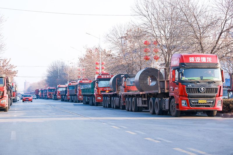 10万吨！河南1929cc钢材陆续到货